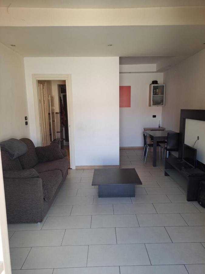 Apartamento Benoitlecharme Turín Exterior foto